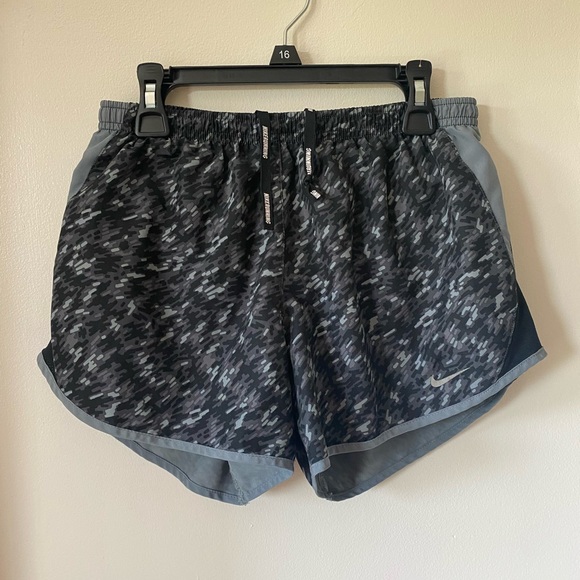 Nike Dri-Fit Running Shorts - Picture 1 of 10